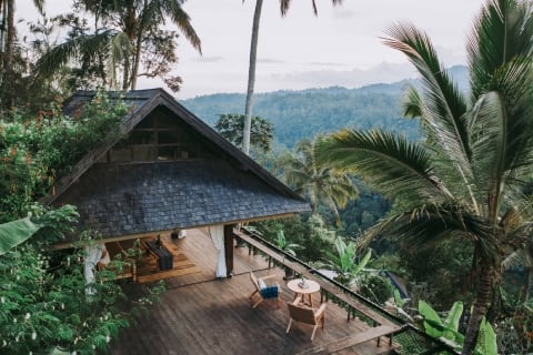 Villa in a forest at Buahan, a Banyan Tree Escape